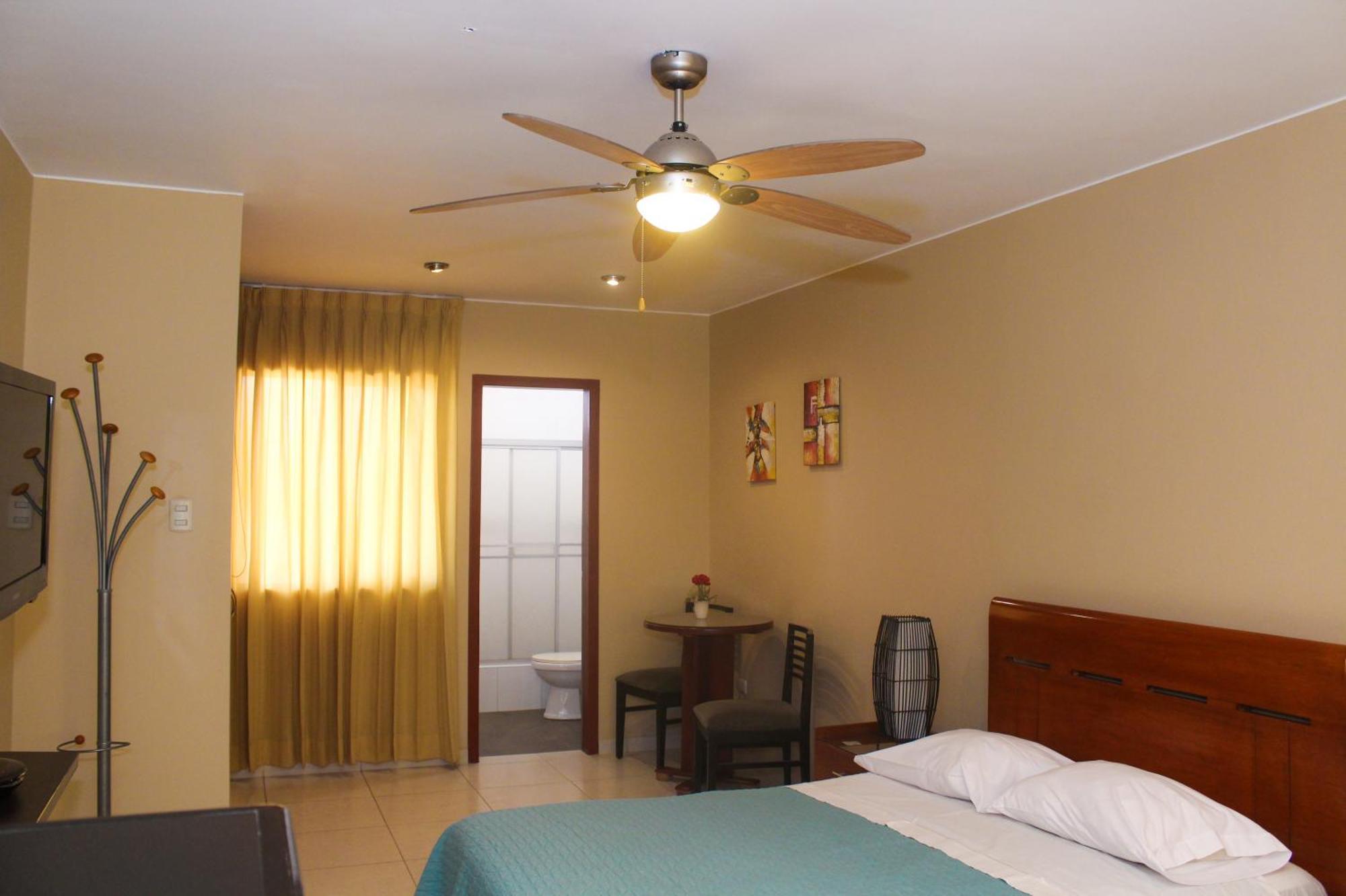 Apart Hotel El Canaveral Chincha Alta Bagian luar foto