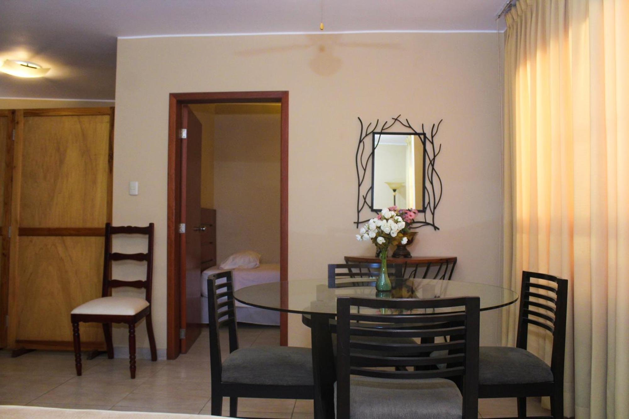 Apart Hotel El Canaveral Chincha Alta Bagian luar foto