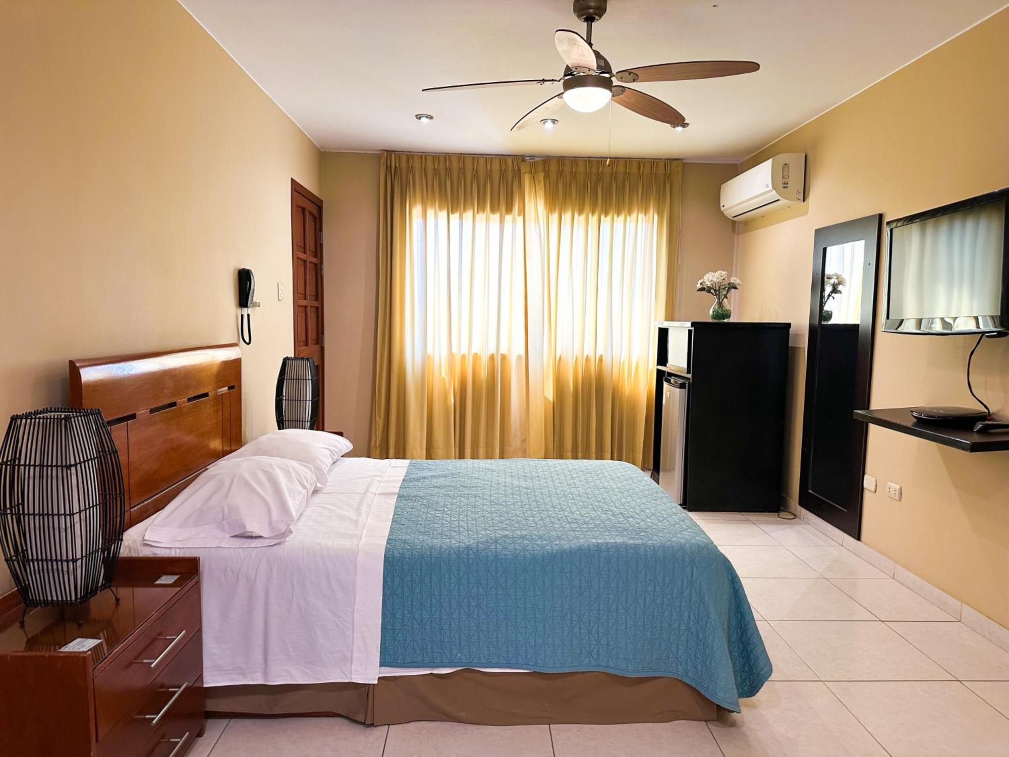 Apart Hotel El Canaveral Chincha Alta Bagian luar foto
