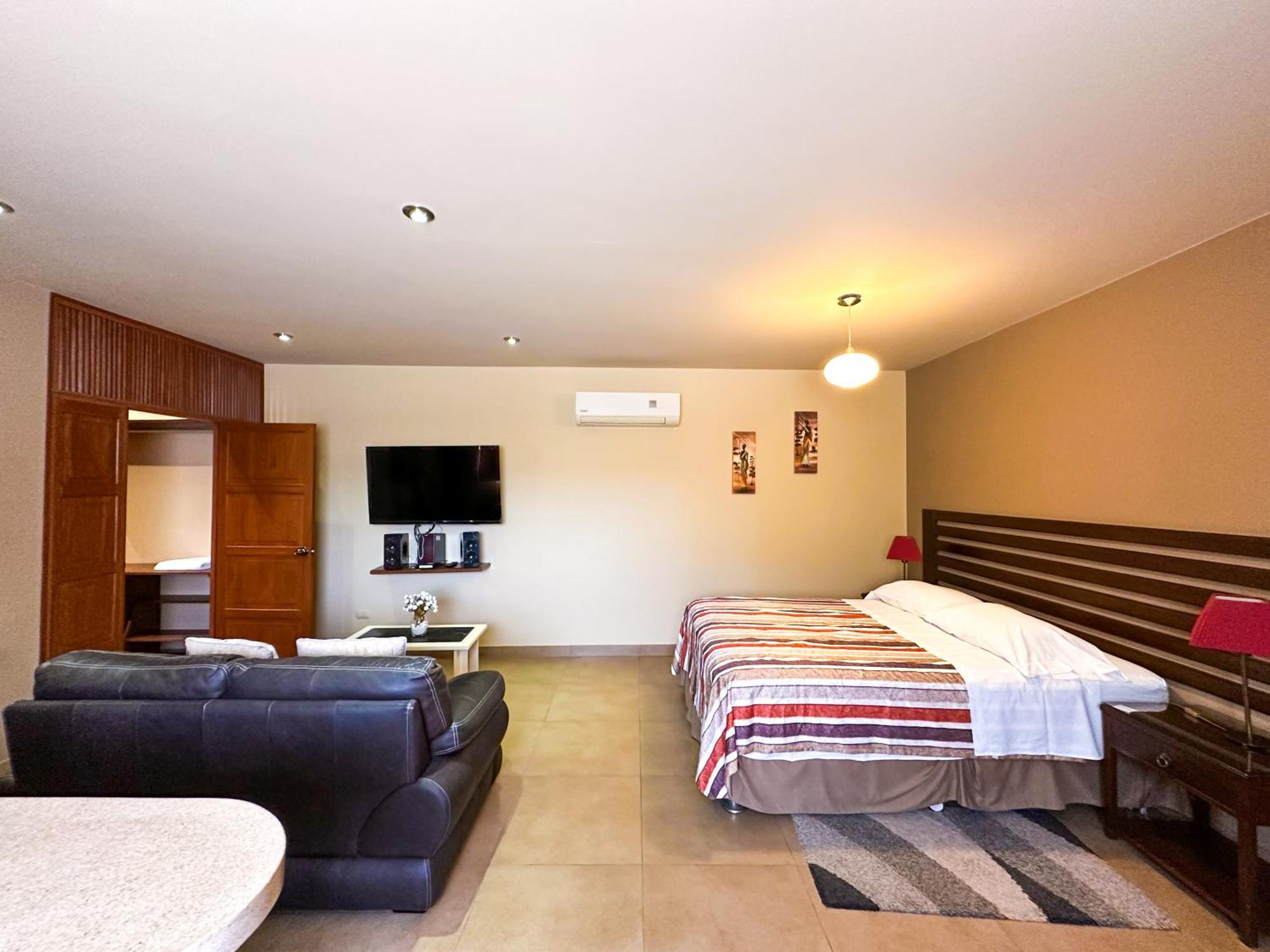 Apart Hotel El Canaveral Chincha Alta Bagian luar foto