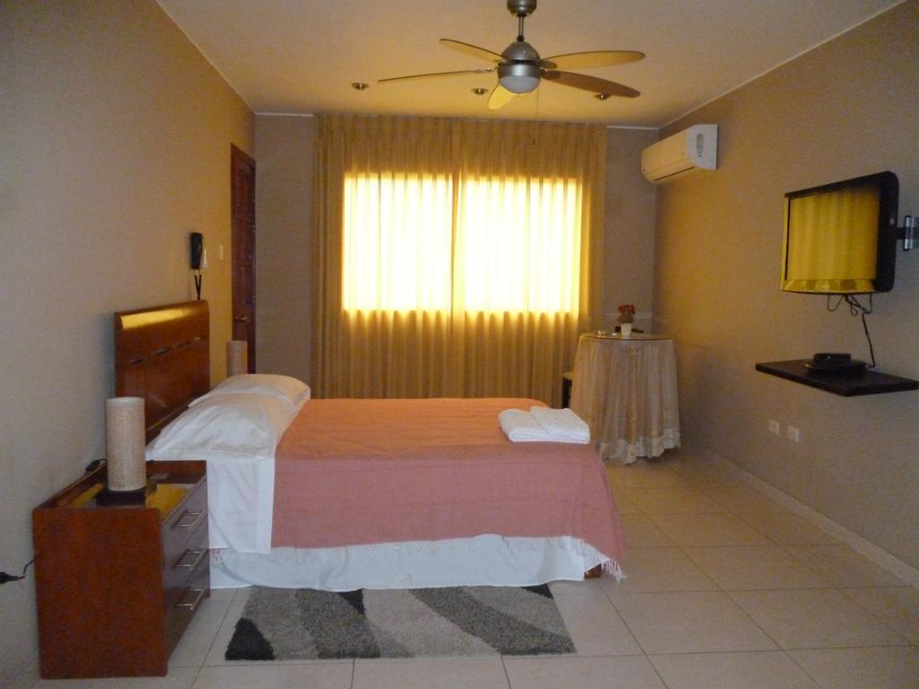 Apart Hotel El Canaveral Chincha Alta Bagian luar foto